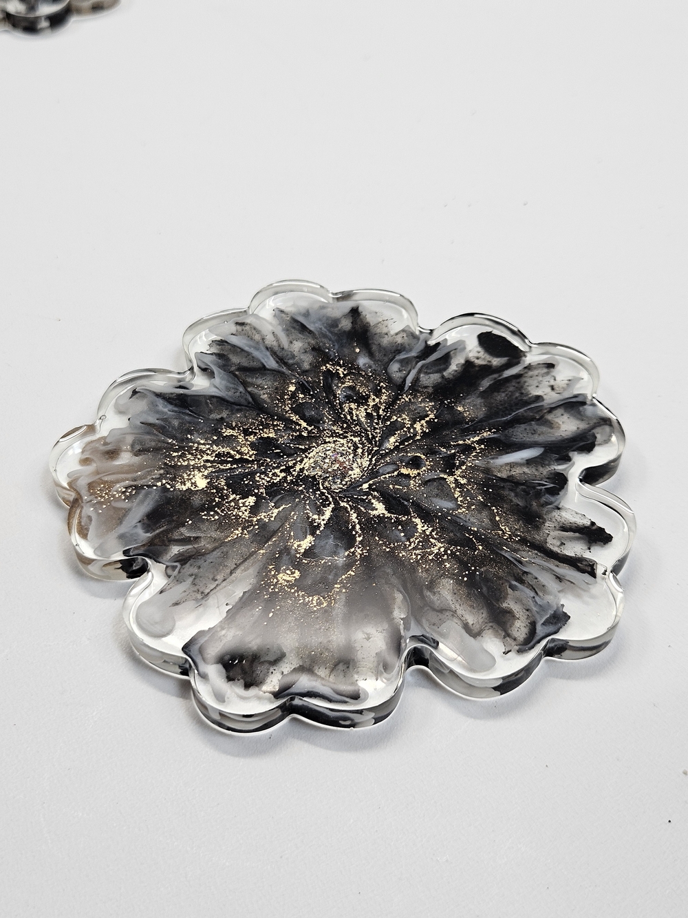 Black Gold Resin Flower Coasters Set of 4 Handmade 3D Bloom Scalloped Floral
